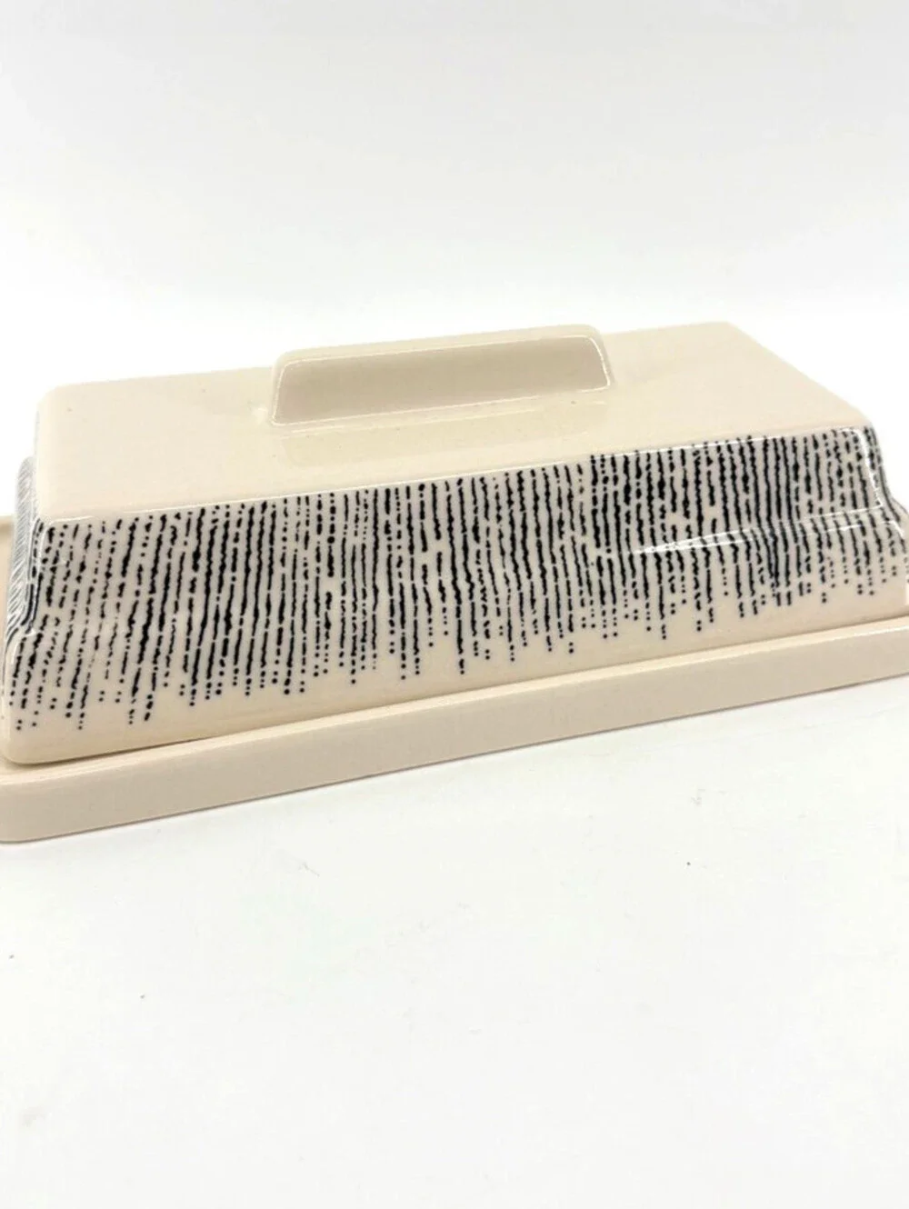 Thyme & Table 'Riley' Ceramic Covered Butter Dish 2.25